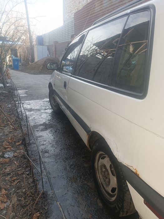 Продам Mitsubishi space runner