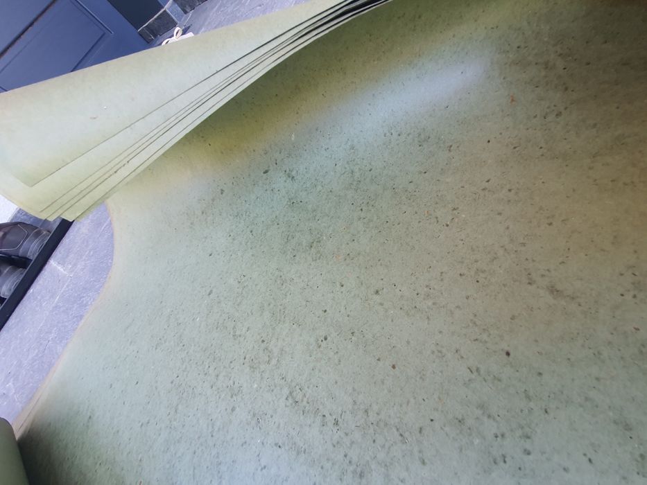 Зелен картон за чертане от соца