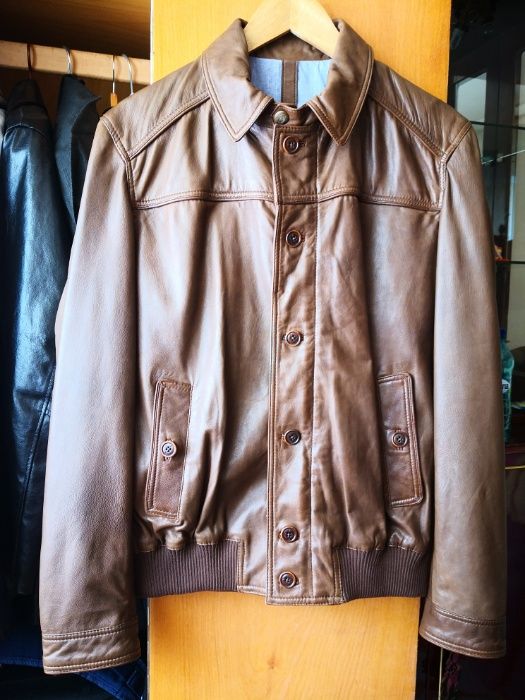 Jachetă din piele Massimo Dutti (tip bomber)