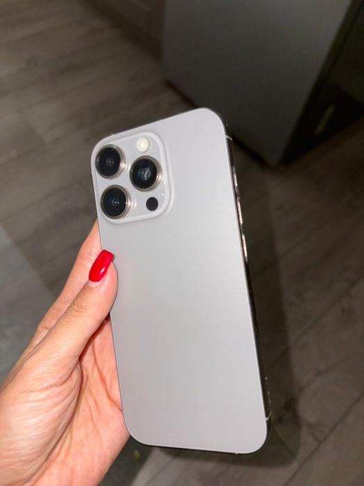 Iphone 16 pro с коробкой