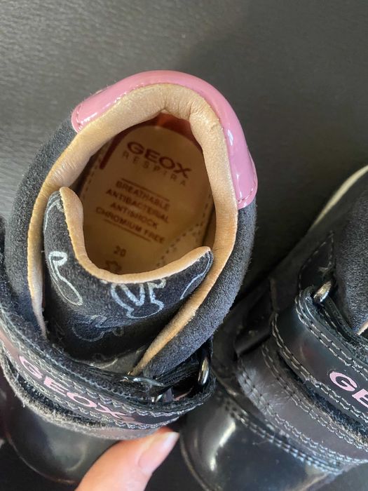 Pantofi adidasi cu scai marime 20 copii iepuras din piele