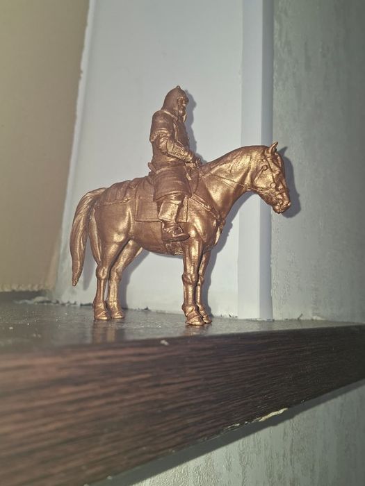 3D Қазақ батыр мыс түсінде боялған