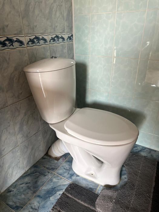 Срочно! Продам унитаз