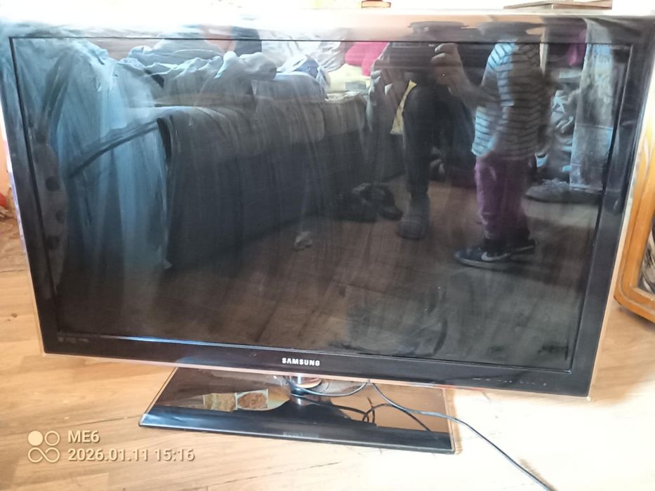 Vand plasma samsung perfect functionala 450 lei usor negociabil