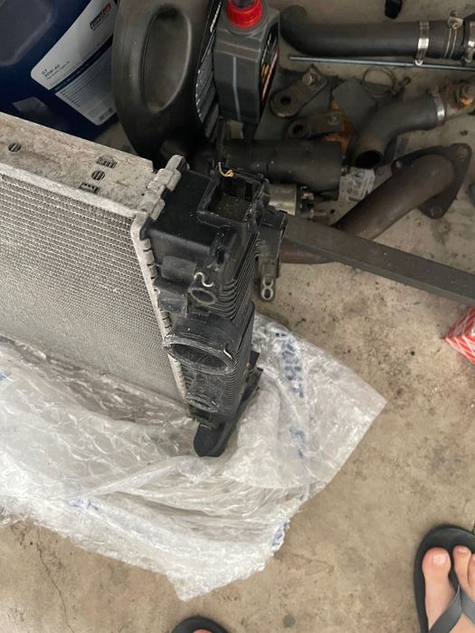 Радиатор за мерцедес w212