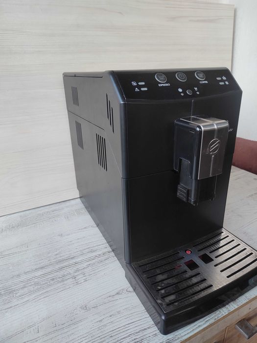 Кафеавтомат - робот Saeco Minuto
