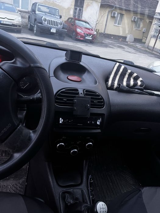 Пежо 206 хечбек 1.4TDI Дизел 2008