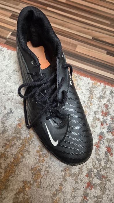 Ghete de fotbal Nike Phantom mărime 41
