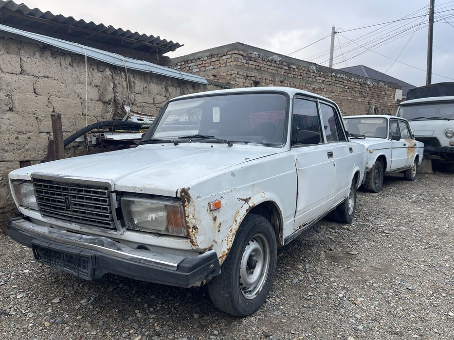 Продам ВАЗ 2107  инжектор