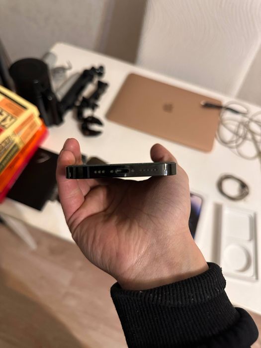 iPhone 14 pro срочно!