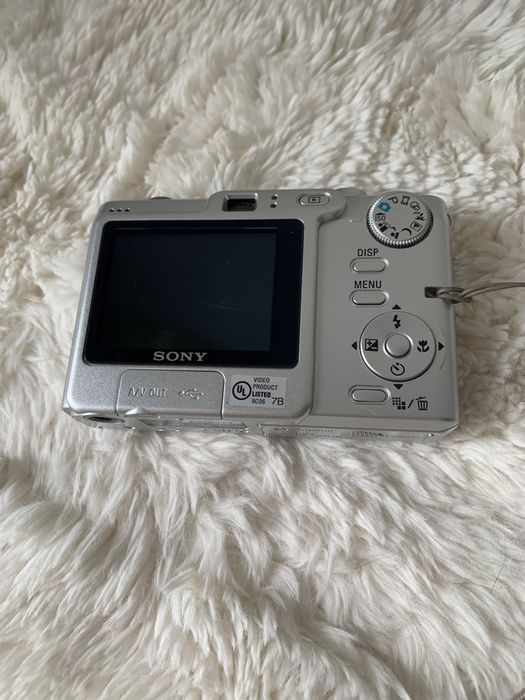 Продаю фотоаппарат Sony