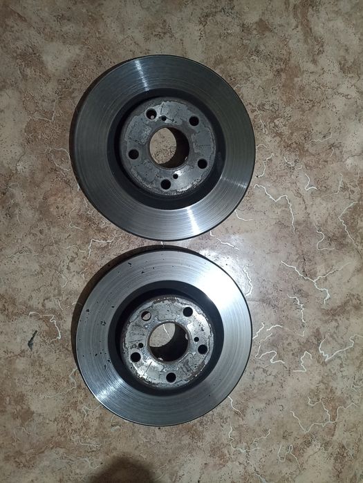 Продам тормозные диски Камри 40