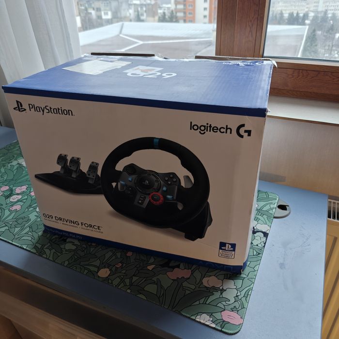 Гейминг кормило Logitech G29 + скоростен лост Logitech Driving Force