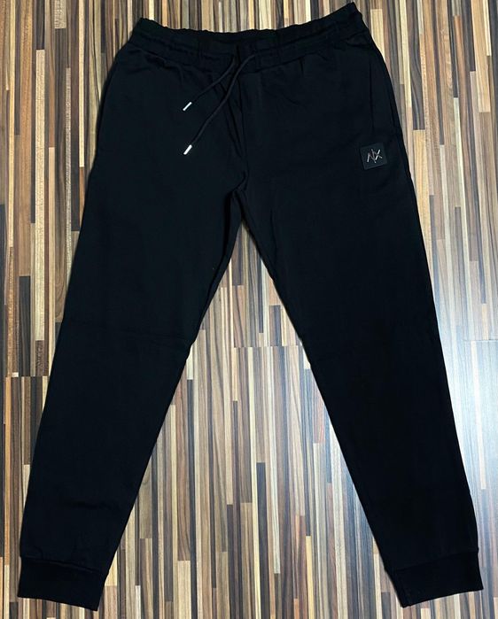 Vand compleu nou de bărbați Armani Exchange