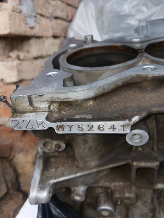 Двигател на части . Тойота Аурис 1,8 ,99 к.с.