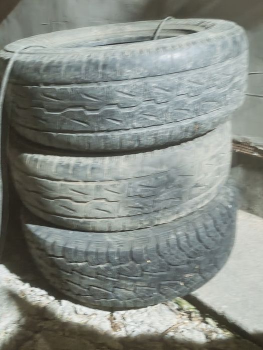 Продам диски с шинами!