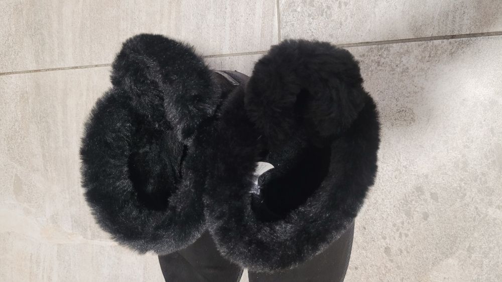 Дамски пухени боти