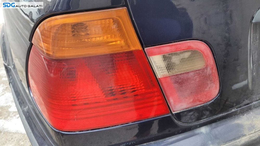 Stop Lampa Tripla Stanga de pe Aripa Caroserie BMW Seria 3 E46 Berlina Sedan 1997 - 2001 [C2398]
