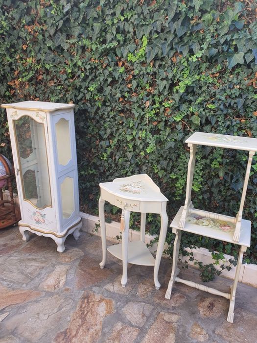 Барокова бяла витринка