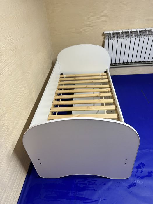 Детская кровать, размер 160*80