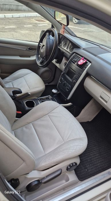 Vând mercedes clasa b 200 cdi