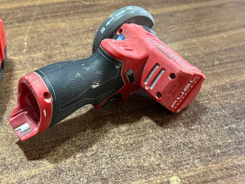 Мини ъглошлайф Milwaukee F12 FCOT