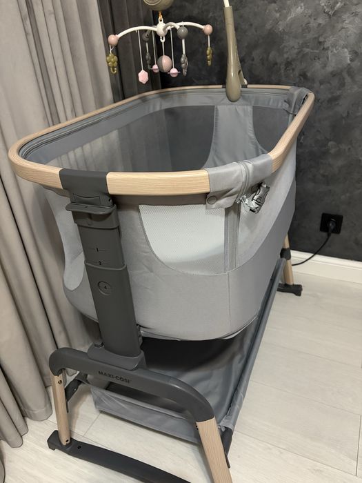 Продам детскую кровать манежку