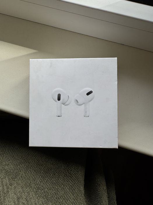 Продам AirPods Pro