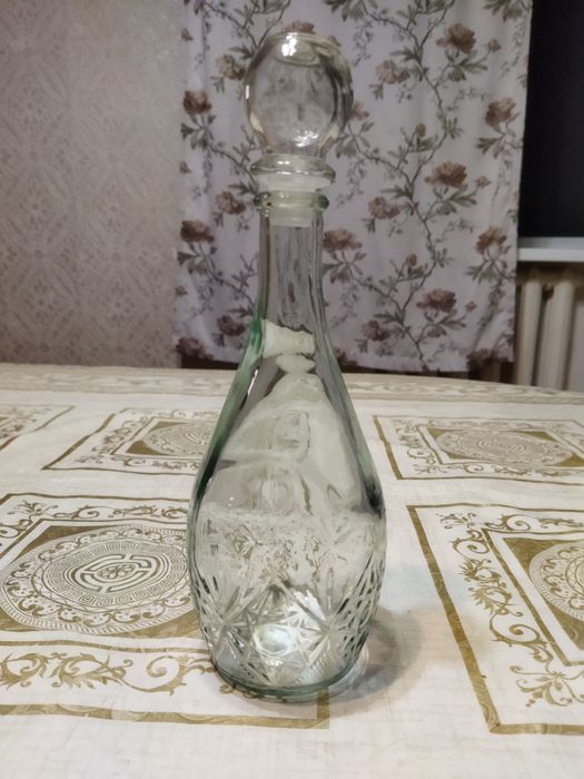 Графинчики хрустальные