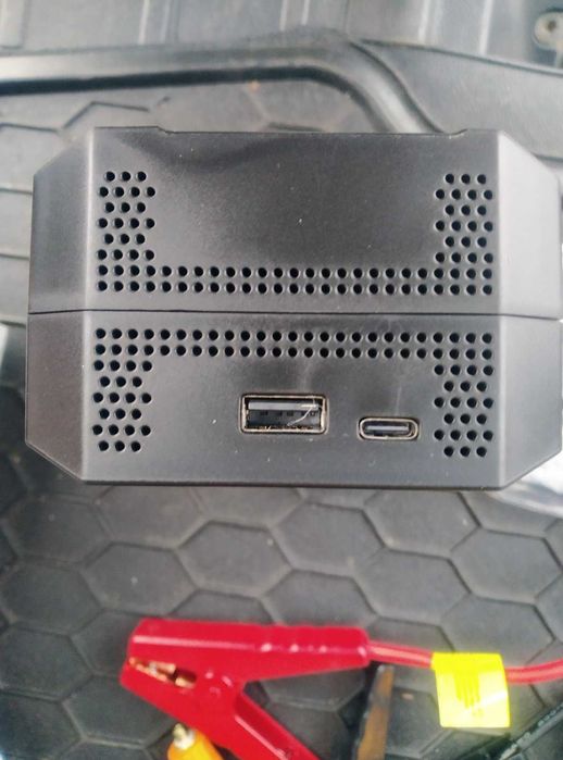 автомобилен стартер, power bank 4 в 1, К-р, Фенер, батерия 6000 mAh