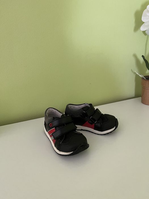 Детски обувки естествена кожа размер 23