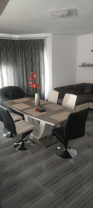 Casa de vanzare zona Livezile