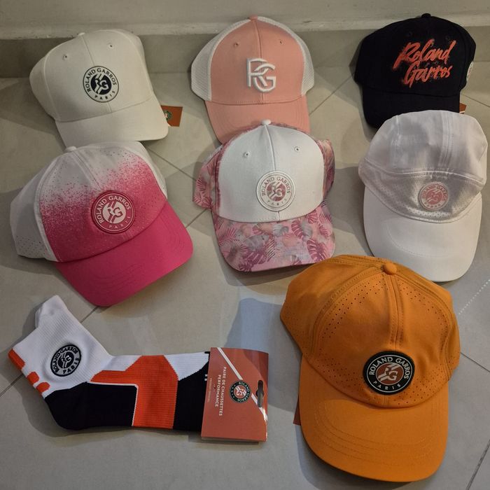 Екипировка Adidas, Lacoste, Nike, Head, Yonex, Roland Garros и други