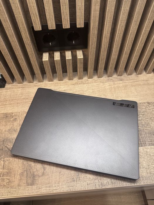 Продавам ASUS ROG Zephyrus G14 (GA401Q)