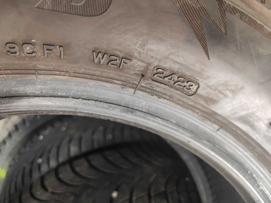 2бр.зимни гуми 215/60/16 Bridgestone