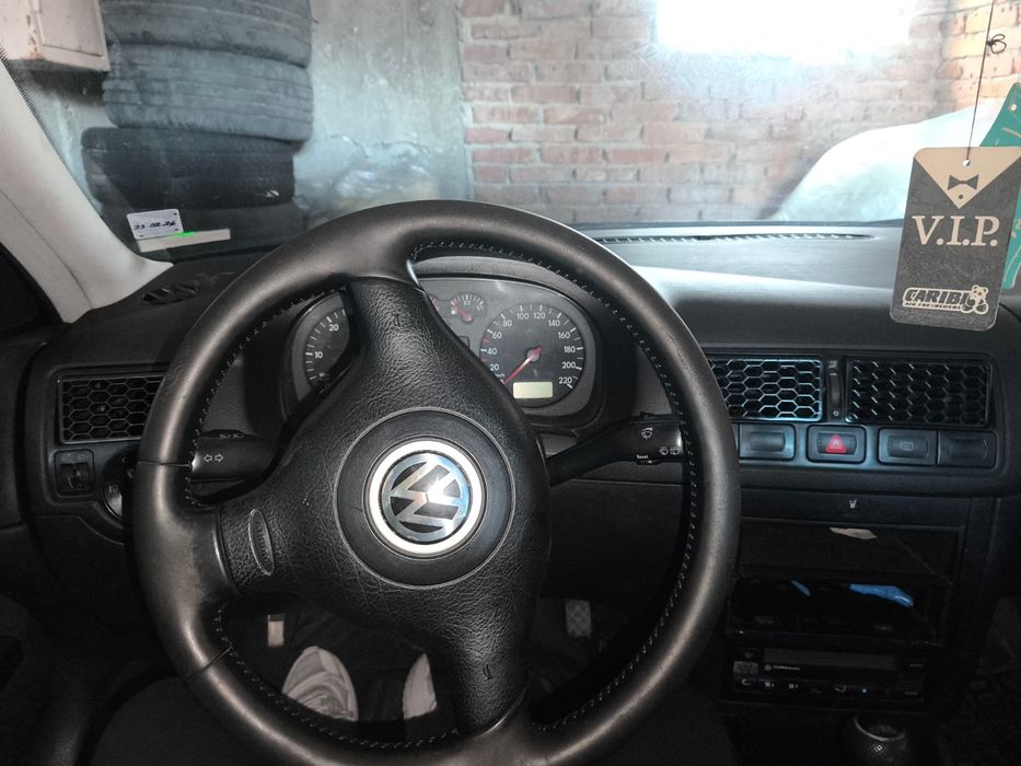 Нов стил въздуховоди за Golf 4