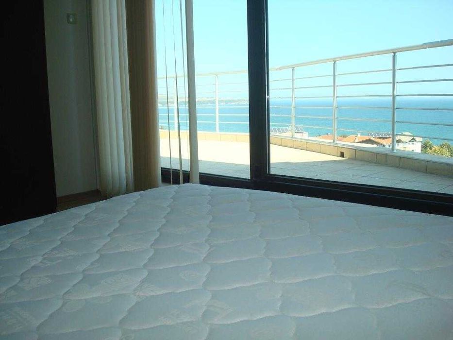 Тристаен панорамен апартамент в гр. Обзор! На 150метра от плажа!