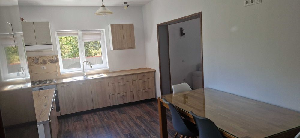 Proprietar,inchiriez casa ,singur in curte ,in Sibiu