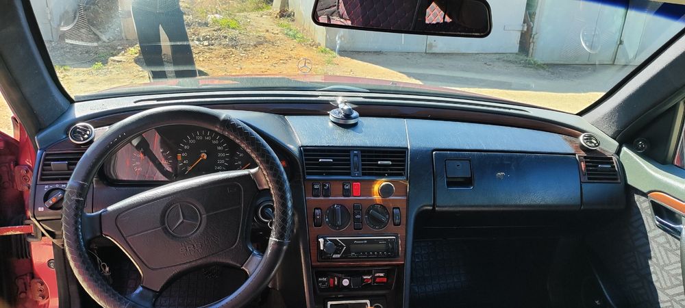 Продам Мерседес 202