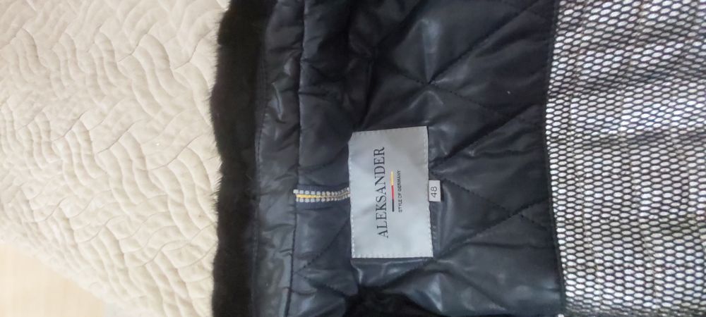 Продам Зимнию куртку
