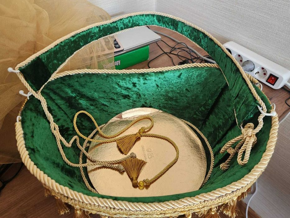 Продам корзины новые