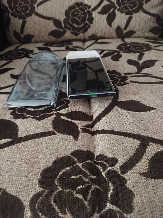 Чисто нов оригинален дисплей с каса за Sony xz premium,цвят черен