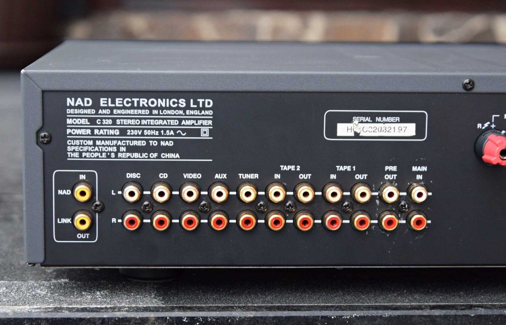 Amplificator NAD C320