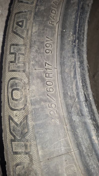 Продам Резину 225/60/R17