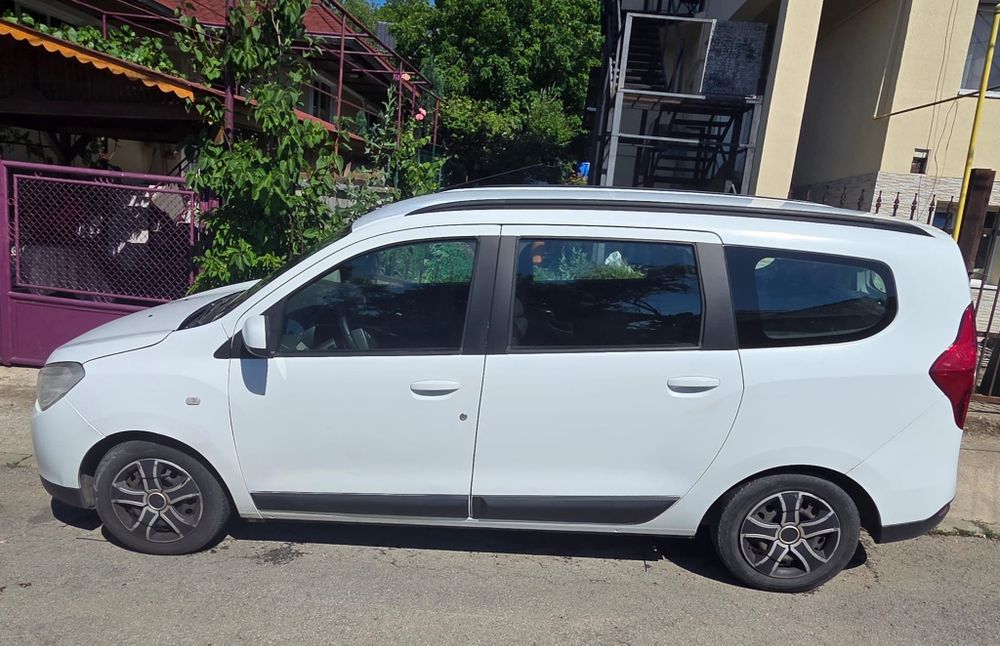 DACIA Lodgy 2013 — imagine 2