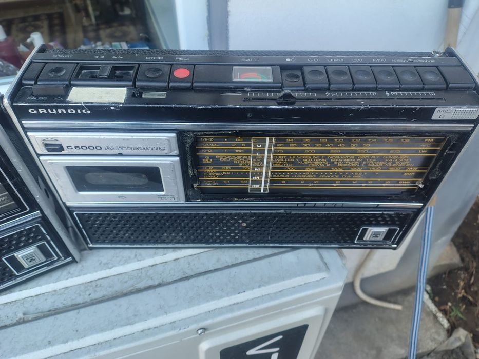Radio casetofoane grundig