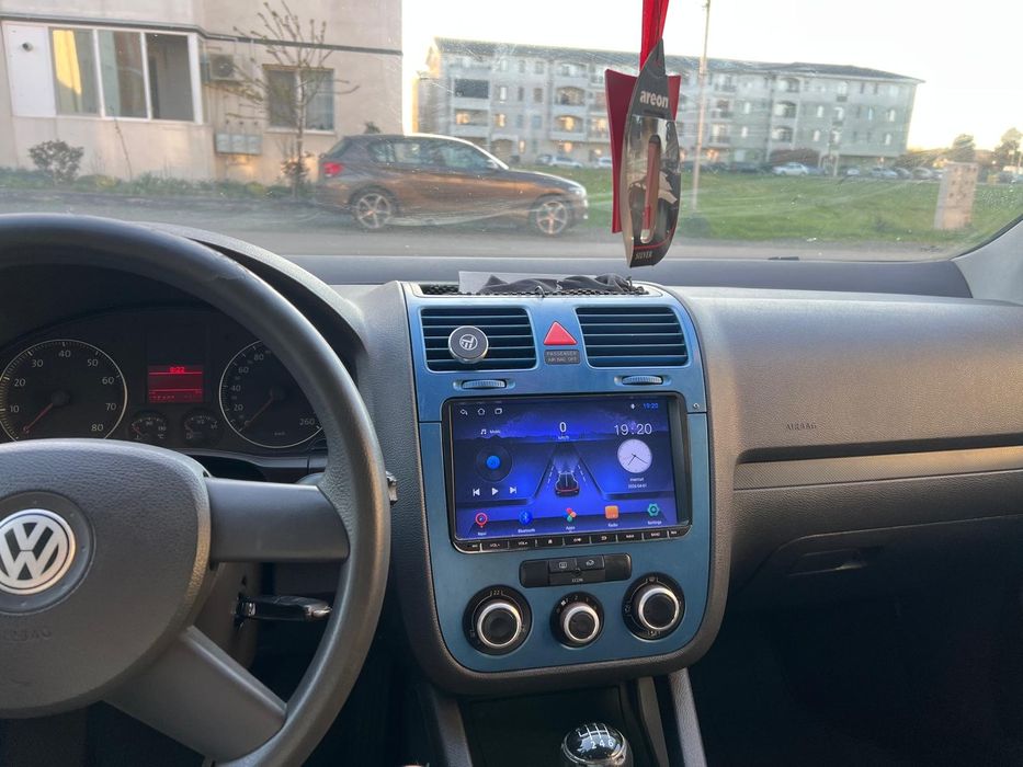 Volkswagen Golf 5 1.6 FSI