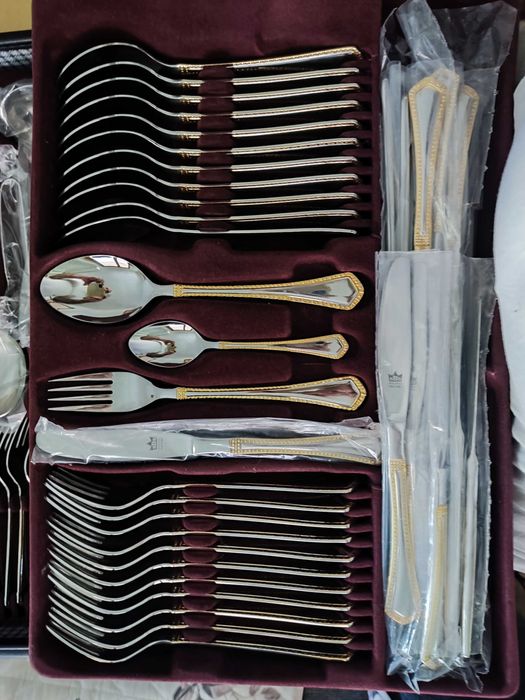 SBS solingen  Прибори за хранене 70части позлатени 23/24 карата