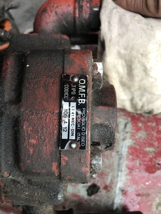 Помпа хидравлична за скорости на Iveco daily za за самосвал