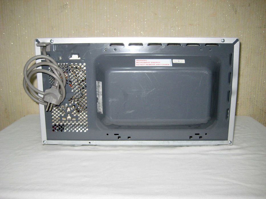 Микроволновая печь SHARP оригинал идеальном рабочим состоянии!